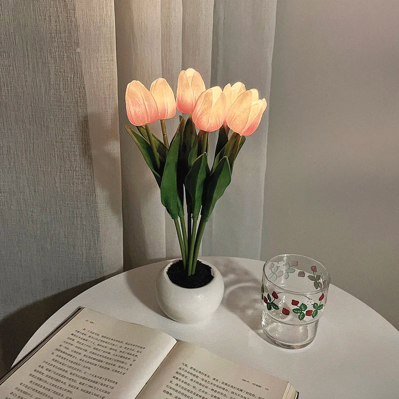 Tulip Bloom Table Lamp