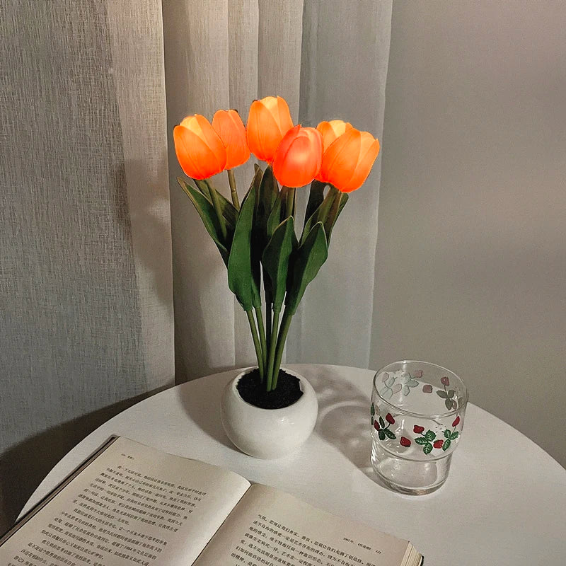 Tulip Bloom Table Lamp