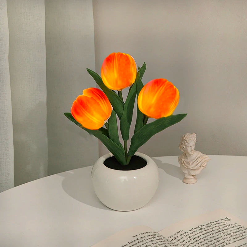 Tulip Bloom Table Lamp