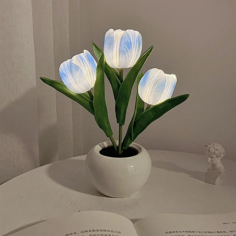 Tulip Bloom Table Lamp